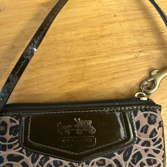 Coach Poppy Black and Brown Leopard Wristlet - Picture 2 of 7